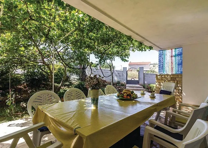 Сasa de vacaciones House Pineta Art Vinkuran